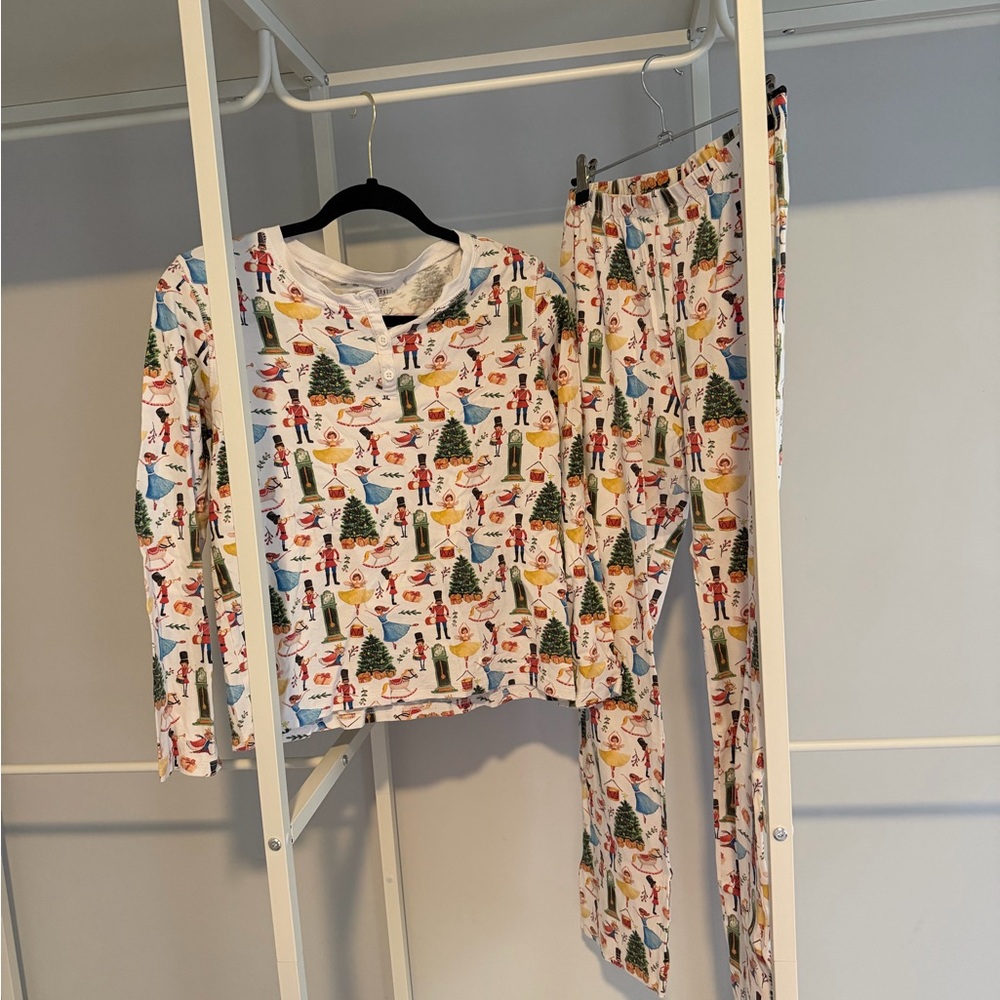 Women's Holiday Pajama Set - Nutcracker Print